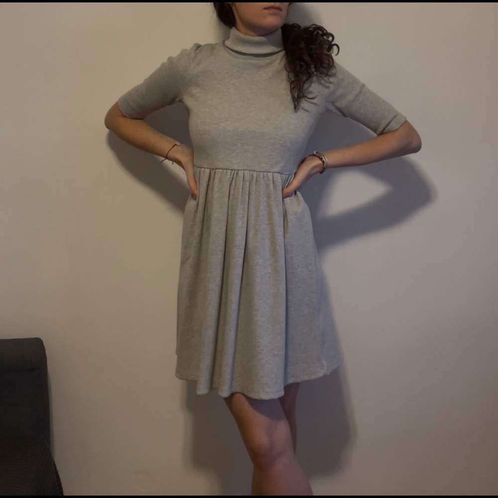 TOPSHOP mock neck dress in light gray